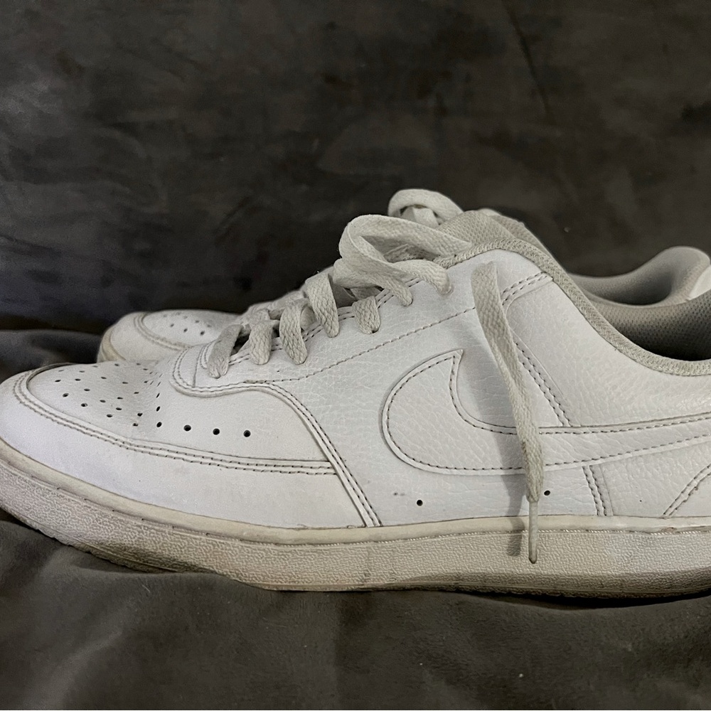 Nike Air Force 1s white